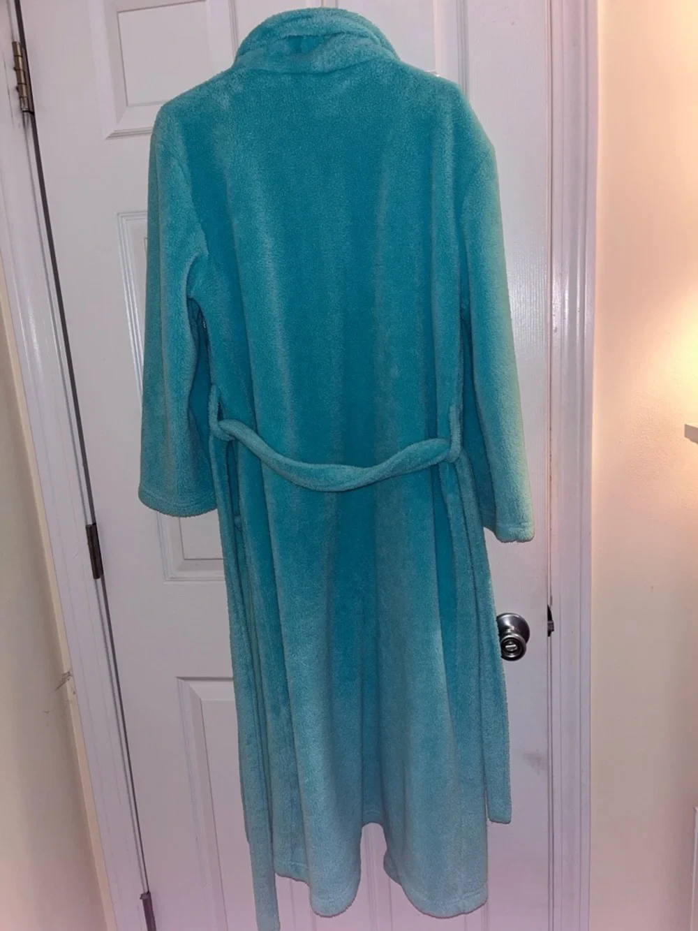 Pottery Barn Teen Plush Teal Bath Robe